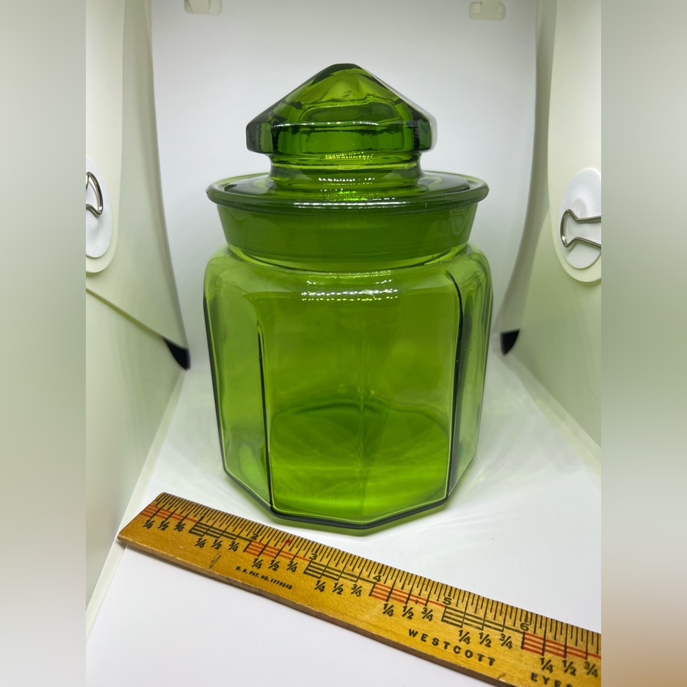 Vintage LE Smith Green Glass Lidded Canister. GUC